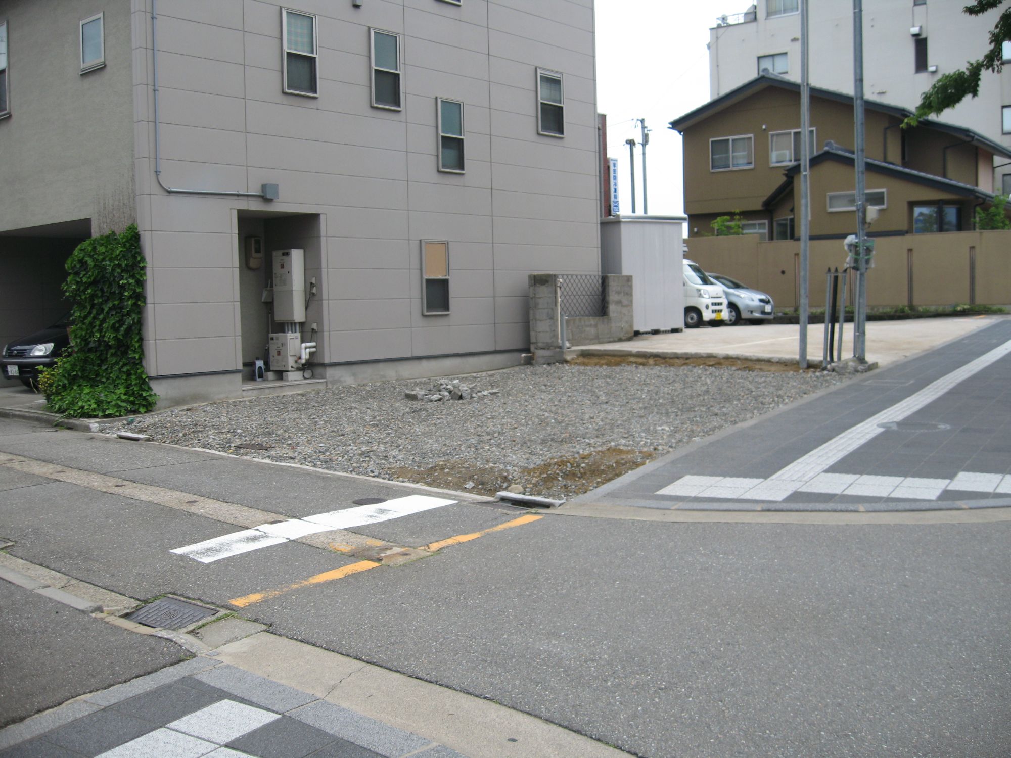 石川県金沢市中央通町