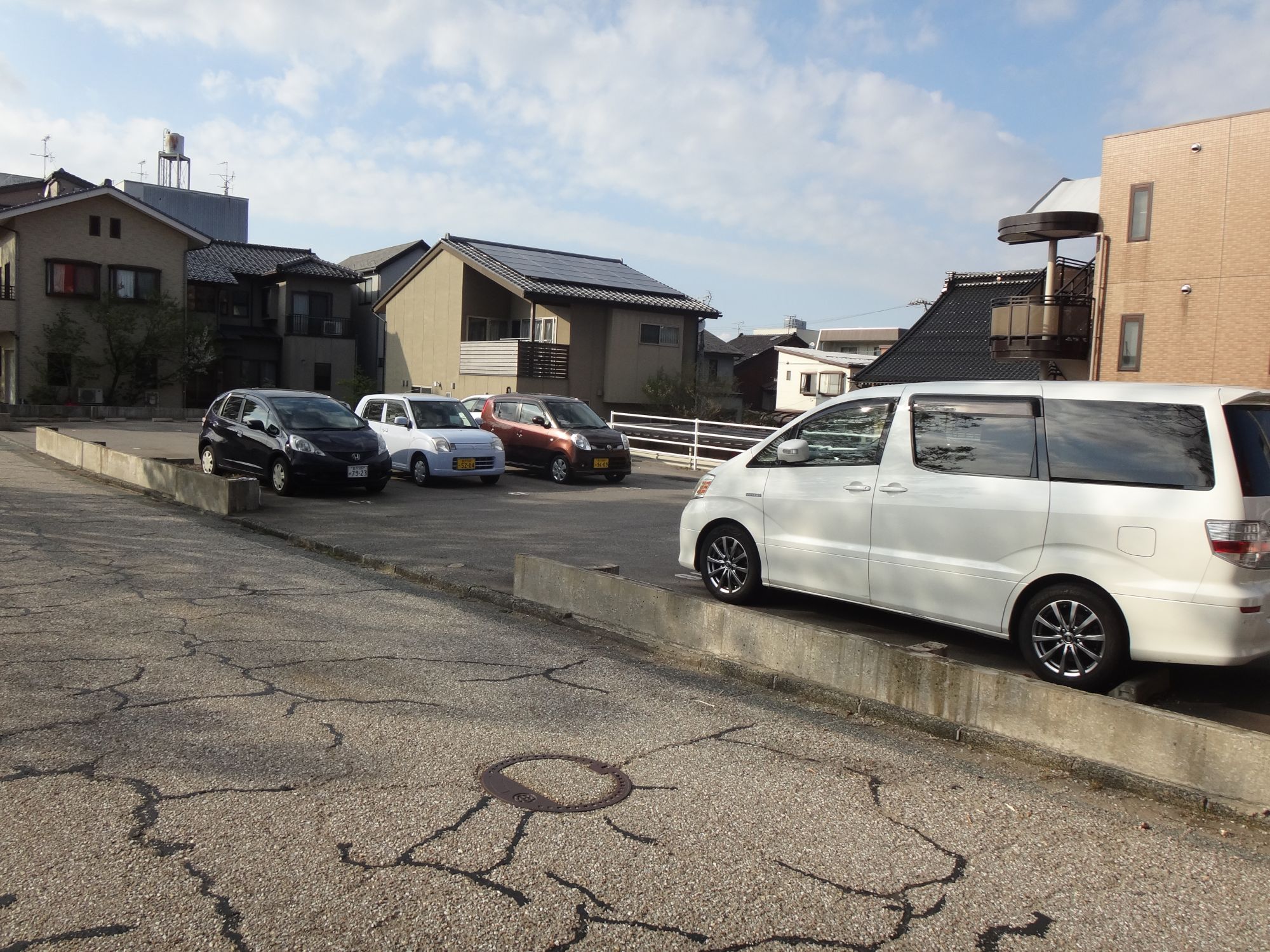 石川県金沢市中央通町