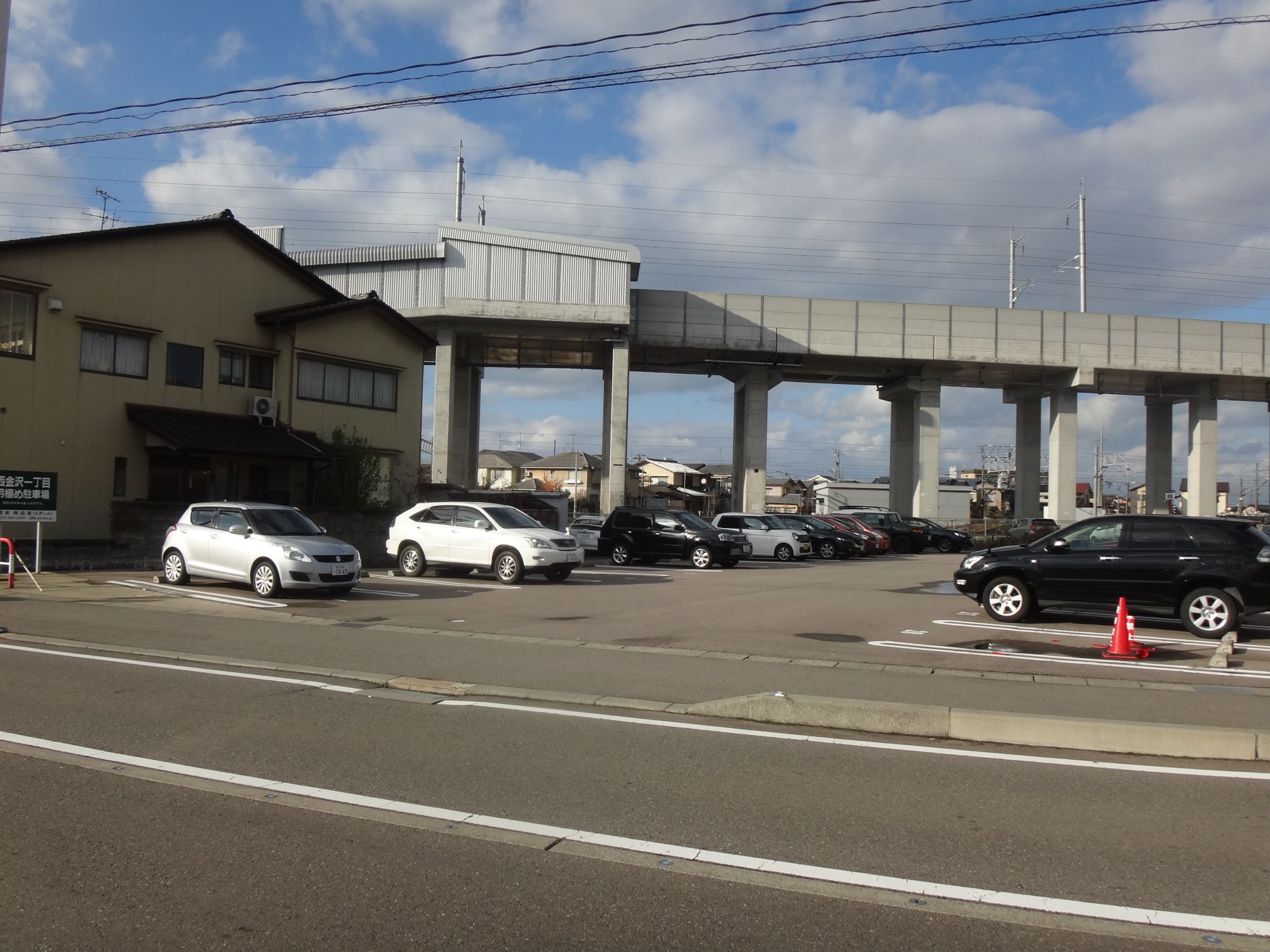 石川県金沢市西金沢