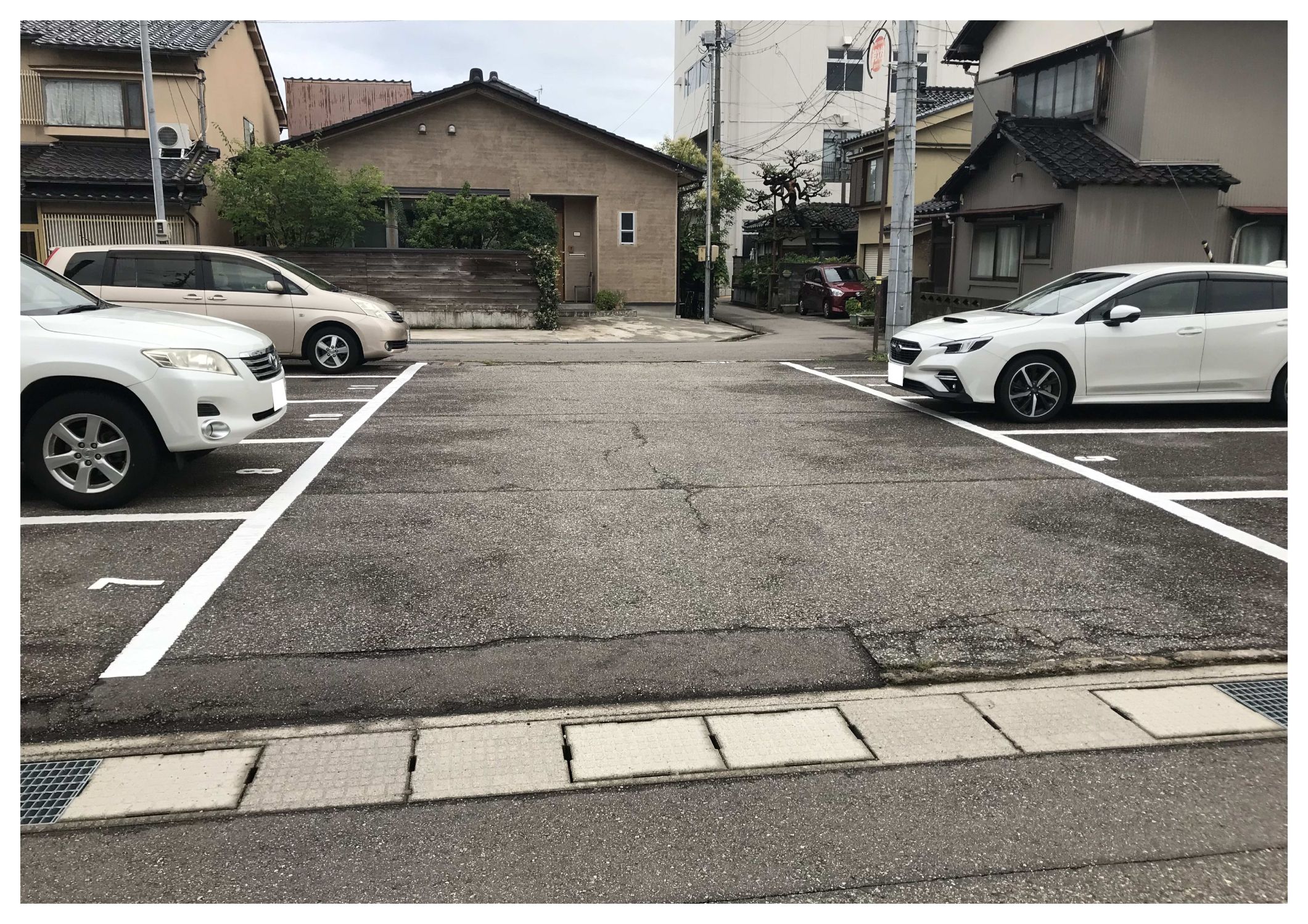 金沢菊川月極駐車場
