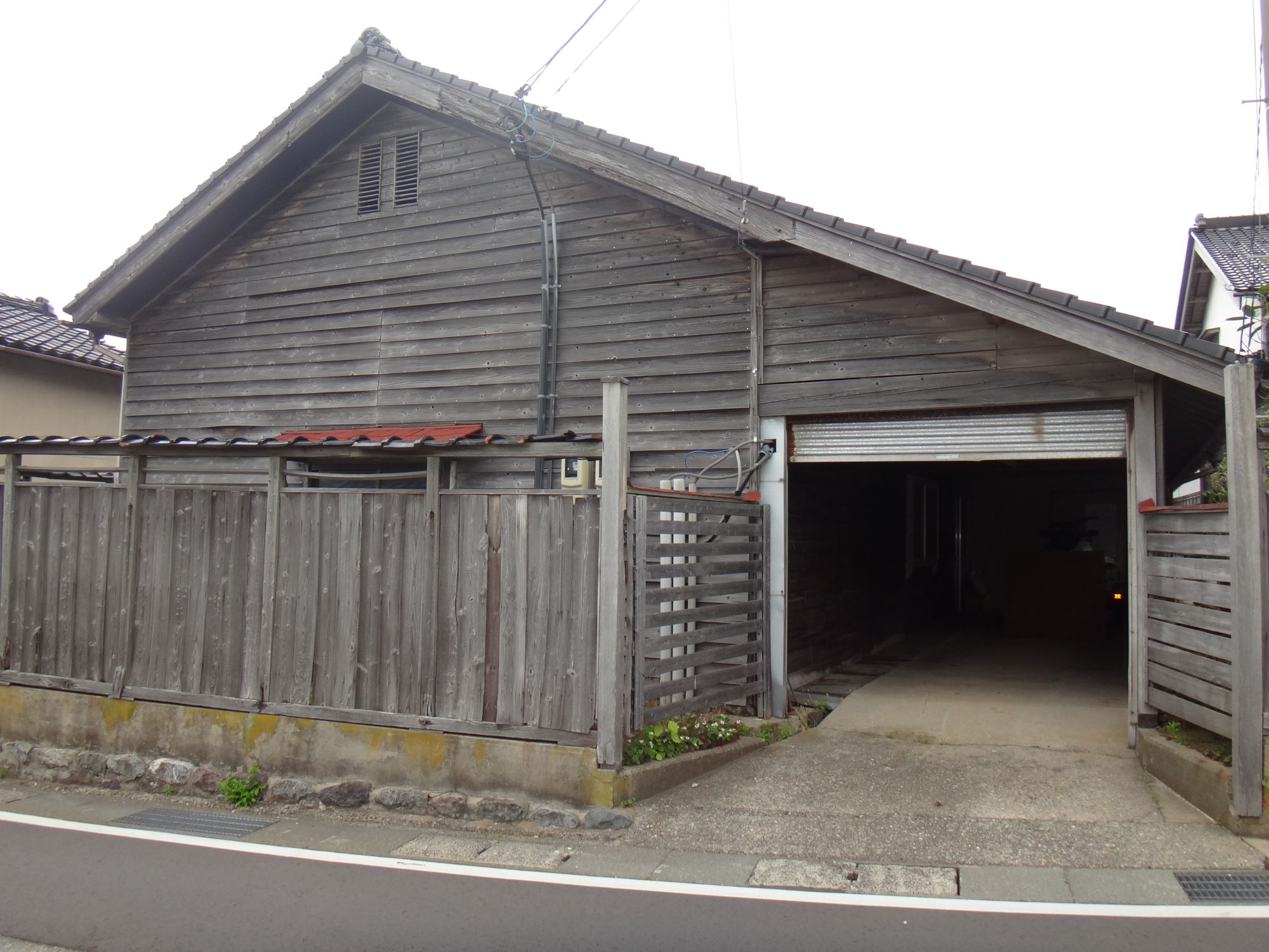 石川県かほく市遠塚