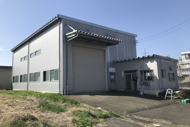 福井県鯖江市当田町に２．８ｔ走行クレーン、事務所付の貸工場物件が新着しました。
