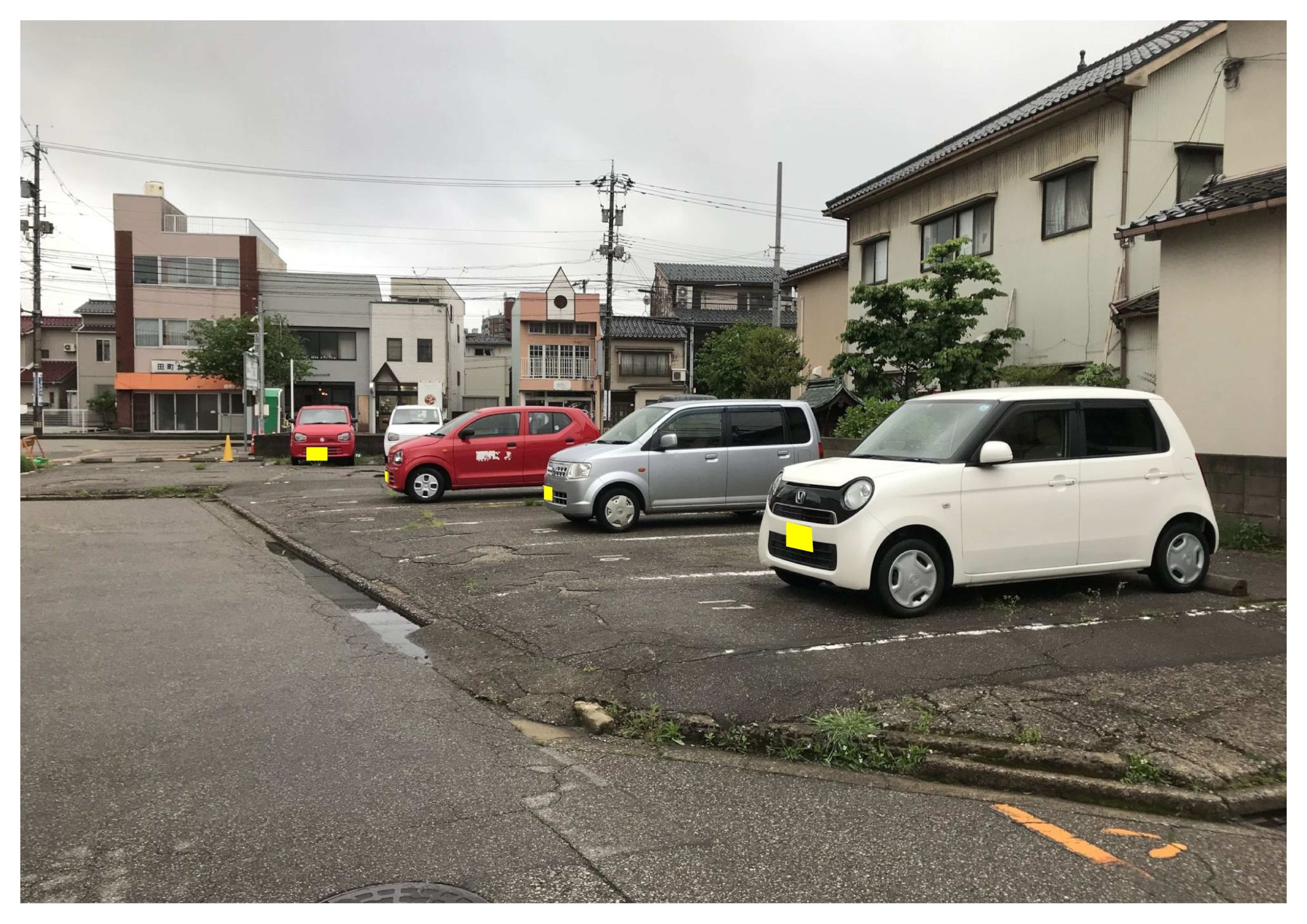 金沢三社町月極め駐車場